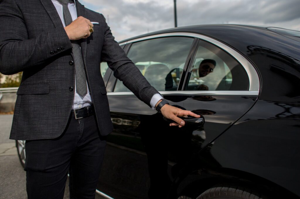 Indianapolis to Cincinnati car service
